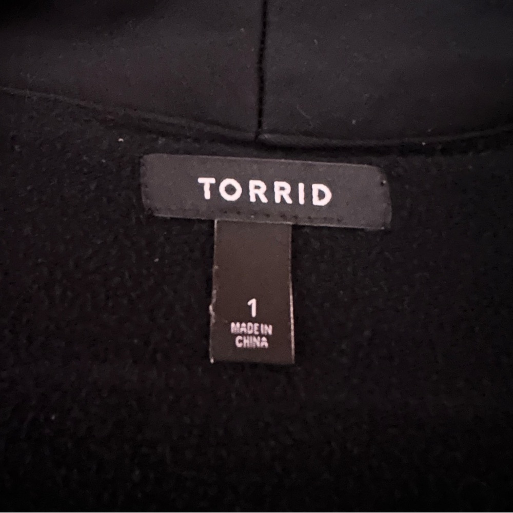 3/$22🩶 Flawed TORRID Black Open Front Long Sleeve Cardigan Sweater Plus Size 1X - Picture 7 of 13